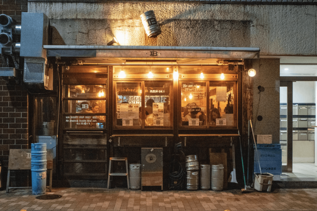 銀座でクラフトビールが飲めるお店、CRAFT BEER BAR IBREW GINZA