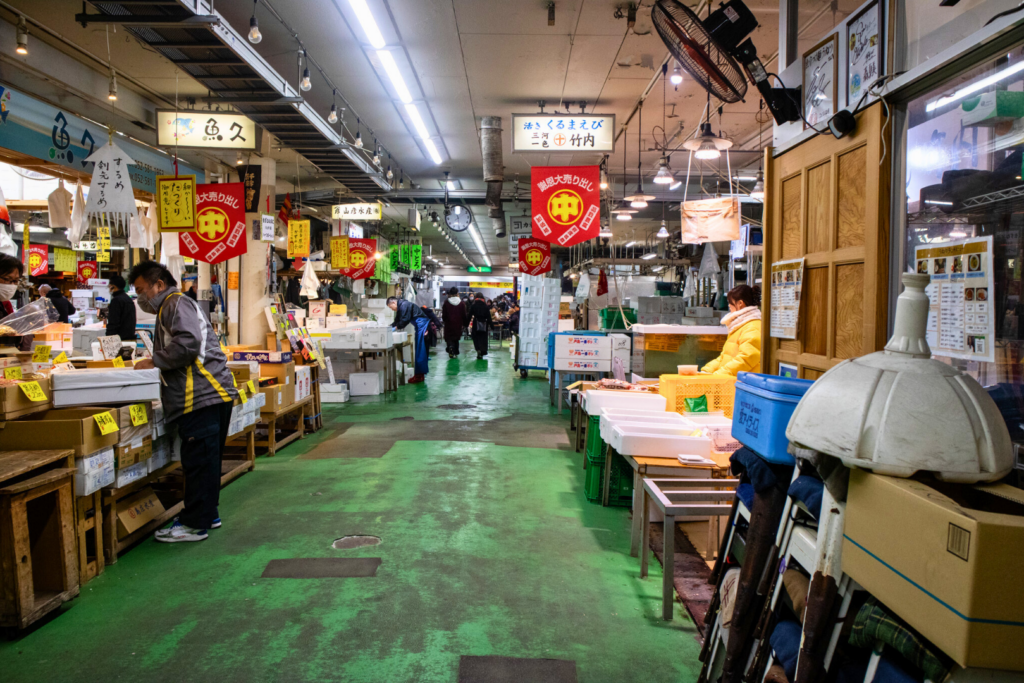 柳橋中央市場、場内